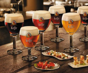 nên uống bia leffe vàng hay leffe nâu