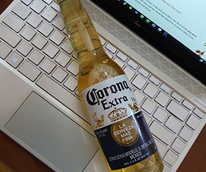 Bia Corona Extra